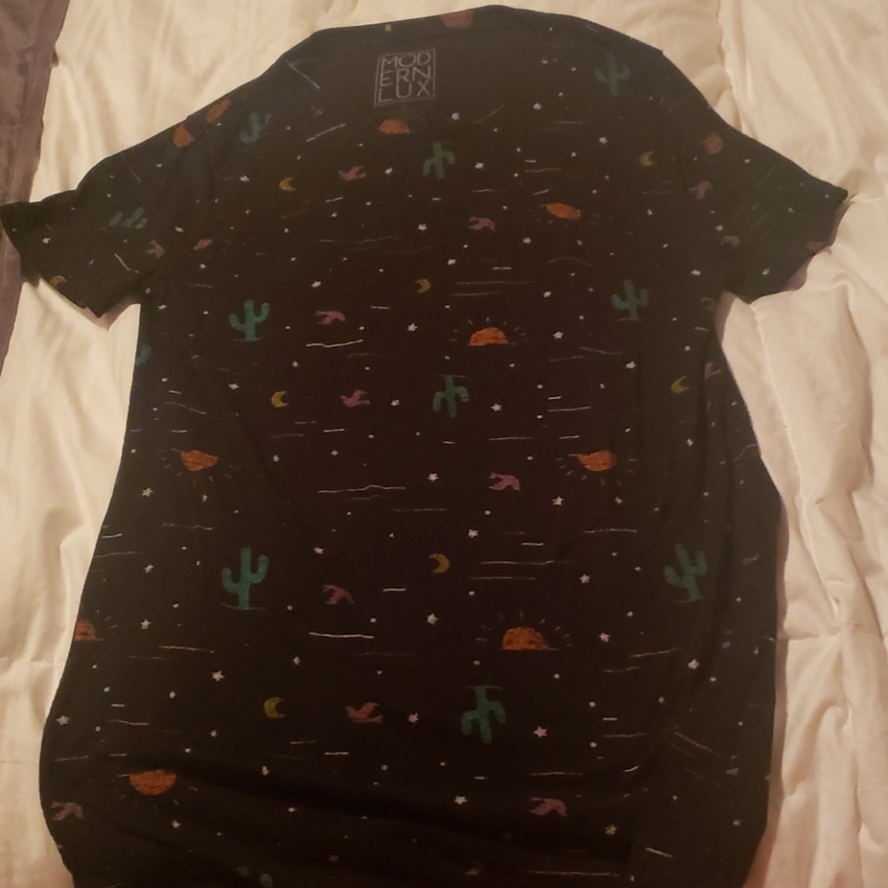 Modern lux design black tee